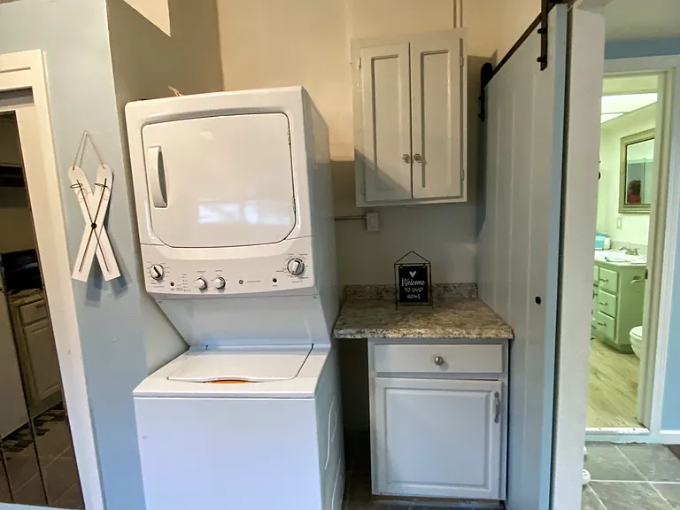 707 Cirby Way #C — Photo 11