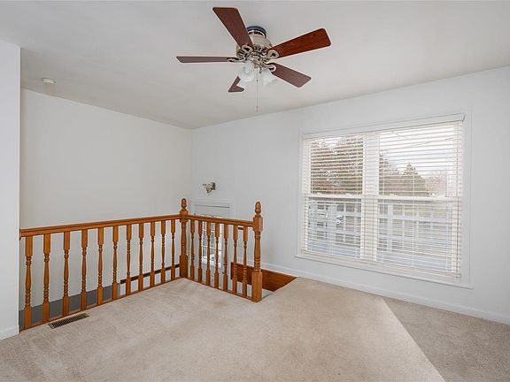 3rd image of 1547 Lakeshore Dr #1551