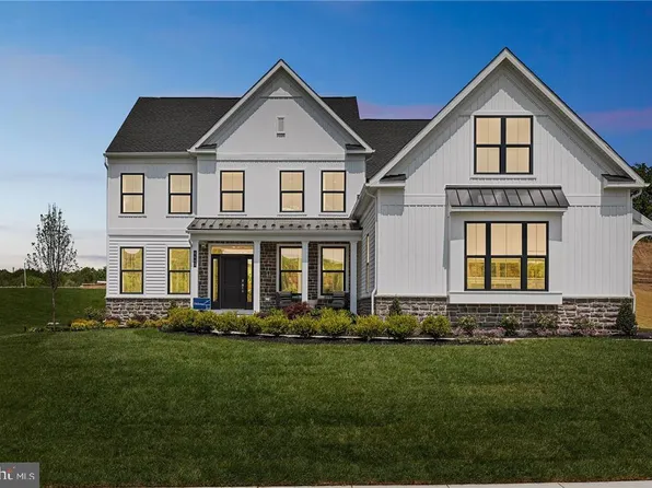 155 Ashford Dr, Coopersburg, PA 18036