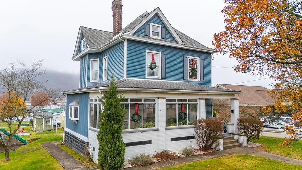 409 Wheeling Avenue photo 1