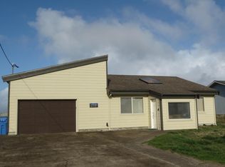 1918 NW Marineview Dr, Waldport, OR 97394