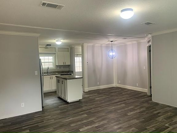 4th image of 31 Lisa Ln #31