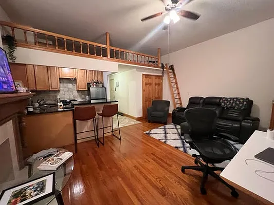 Rented by Compass | media 9