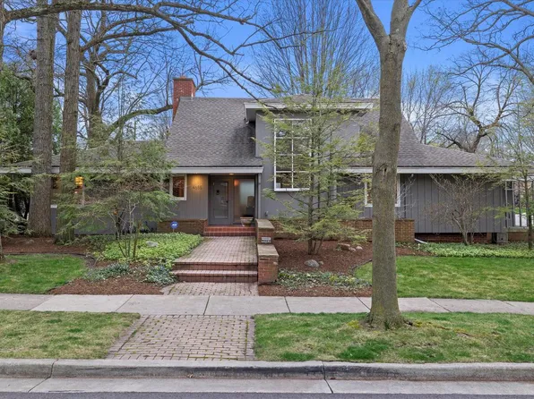 4685 North Wilshire ROAD, Whitefish Bay, WI 53211