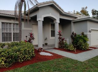 261 SW 167th Ave, Pembroke Pines, FL 33027