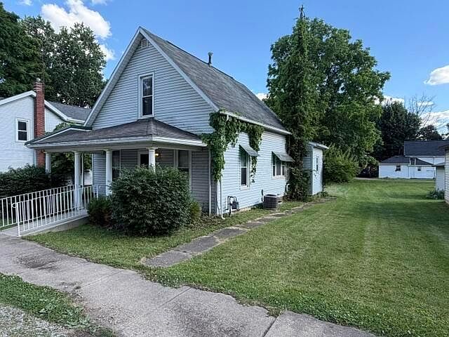 2nd image of 712 Howard St