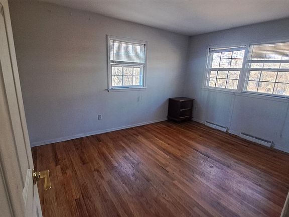 5th image of 112 Grandview Avenue