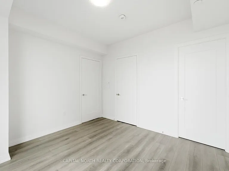 27 Korda Gate #1905 — Photo 16