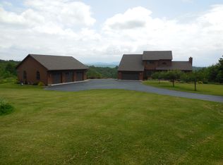 1 Lake Mont Dr, Saint Albans, VT 05478