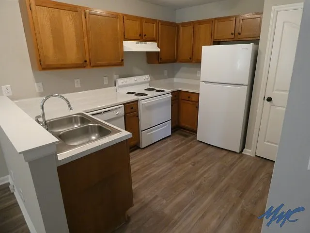 2262 Patriot Dr — Photo 16