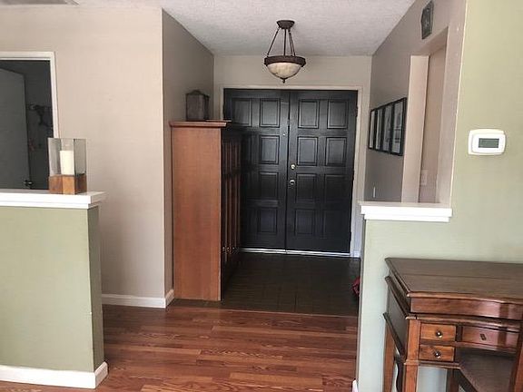 5th image of 8462 Hidden Valley Cir