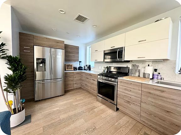 2nd image of 5401 W Wilshire Vista Ln