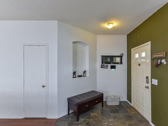 3rd image of 229 Baylor Dr