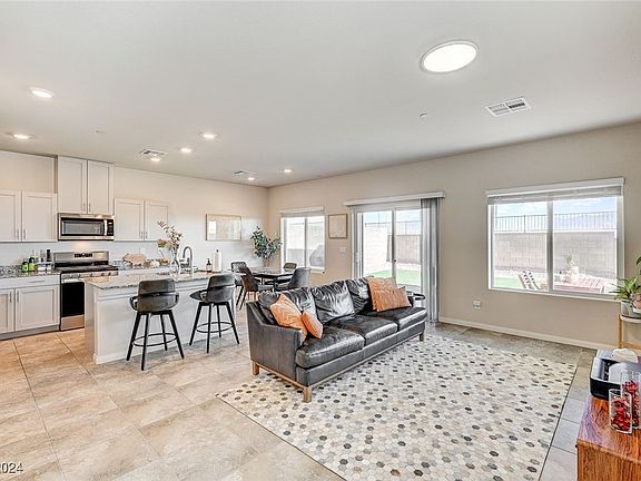 3rd image of 5256 Sunstone Mesa Dr