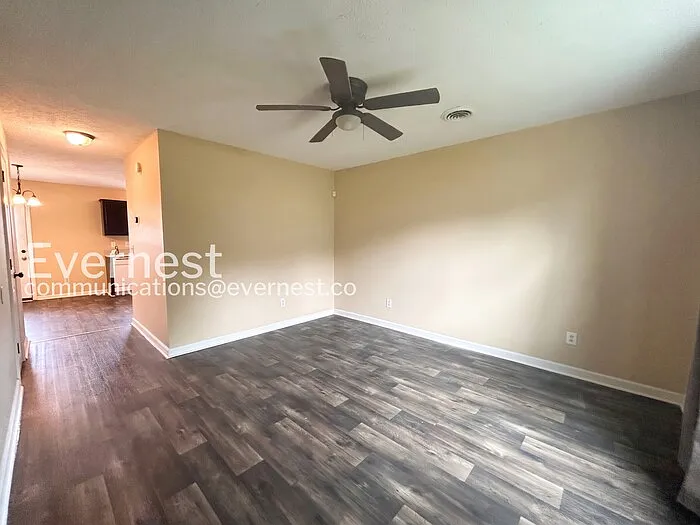 1587 Chariot Dr — Photo 6