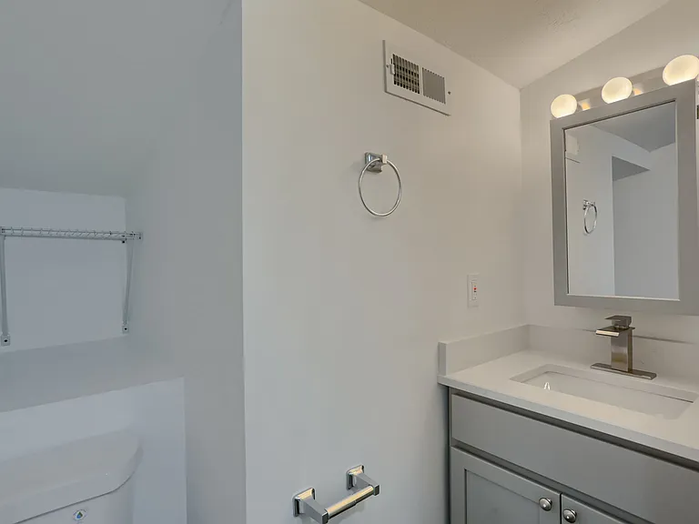 124 Kathleen Dr #5 — Photo 35