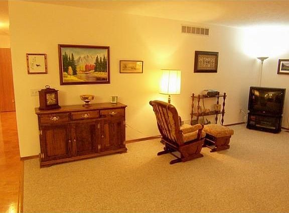 4th image of 109 Atwood Dr