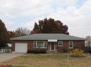 6729 Weber Rd, Saint Louis, MO 63123