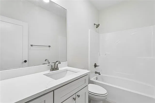 60399 Vermillion Dr — Photo 9