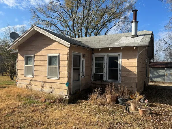 2223 County Road 4550, Coffeyville, KS 67337