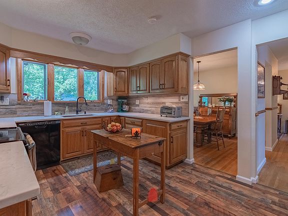 4th image of 1312 Red Bird Ct
