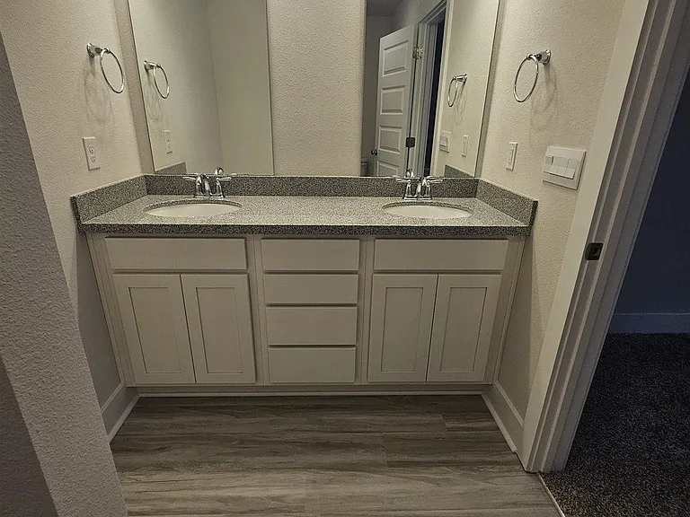 9433 Nature Creek Ln — Photo 27