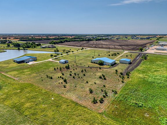 4th image of 2944 County Road 596