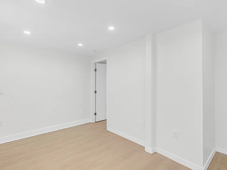 1144 S Wooster St #2 — Photo 6