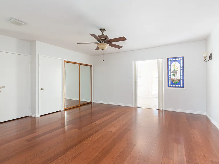 8525 Frandsen St — Photo 11