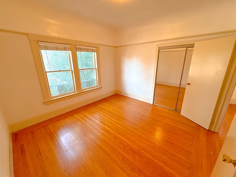 1539 Encinal Ave #12 — Photo 4