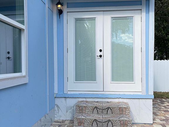 2nd image of 2124 WESTCOTT Street