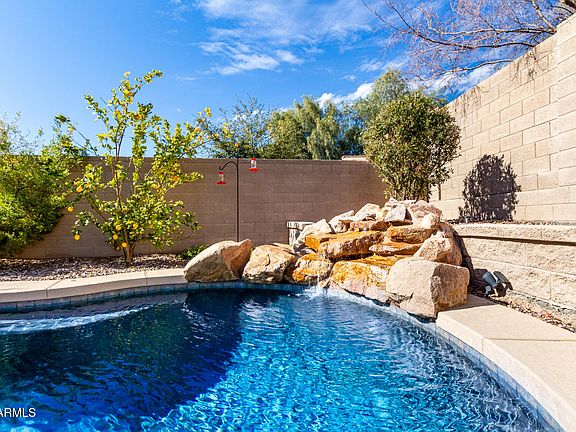 3rd image of 2422 W Aloe Vera Drive