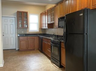 621 N 35th St, Philadelphia, PA 19104