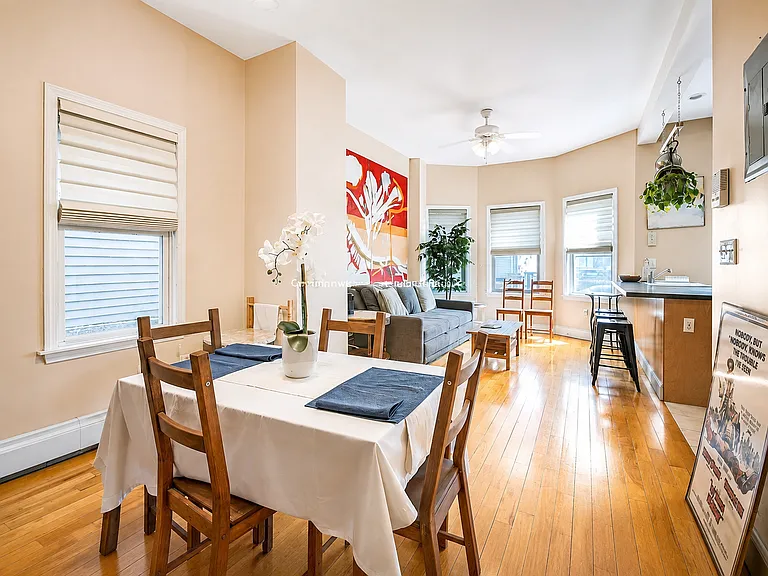 193 Brookline St #1R — Photo 5