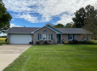 610 S Ivy Ln, Centralia, MO 65240