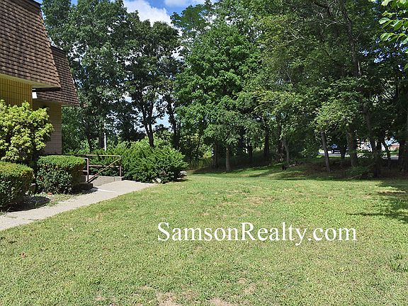 3rd image of 282 Roger Williams Ave #14