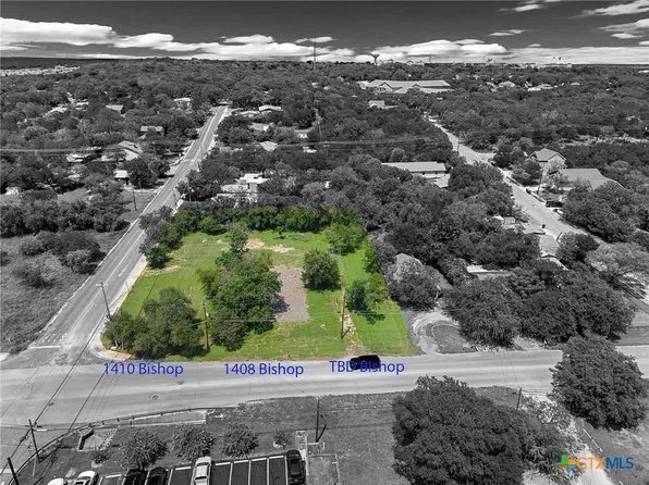 Bishop St, San Marcos, TX 78666