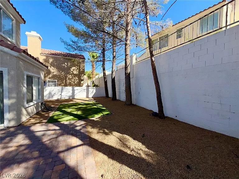 9729 Trail Rider Dr — Photo 25