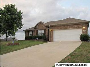 201 Steppe Ct, Huntsville, AL 35811