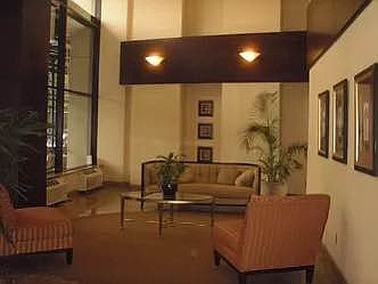 4th image of 20-40 Shore Blvd #5