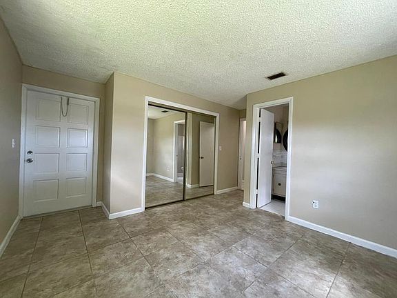 5th image of 4671 SW 66th Ave