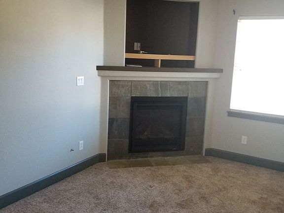 4th image of 61364 Woodbury Ln