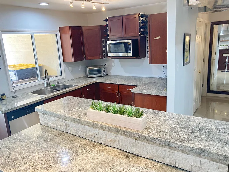 8205 E Rovey Ave — Photo 8