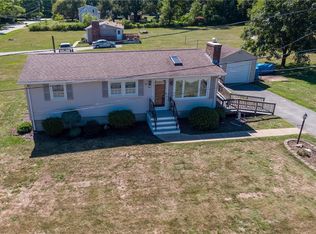 4 Chretien Dr, Little Compton, RI 02837