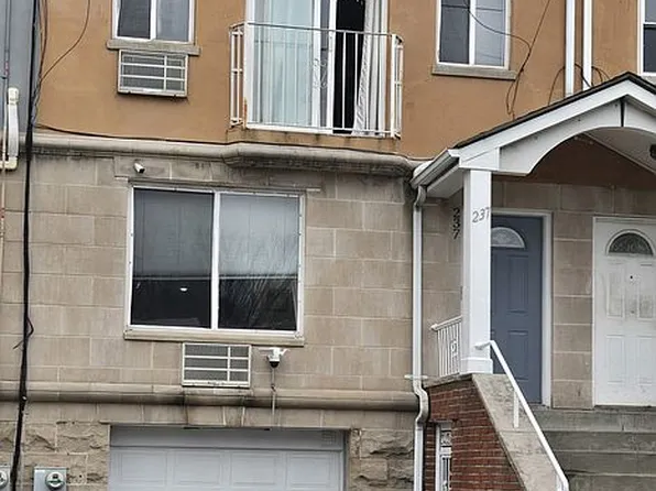 237 Cooper St Floor 1, Brooklyn, NY 11207