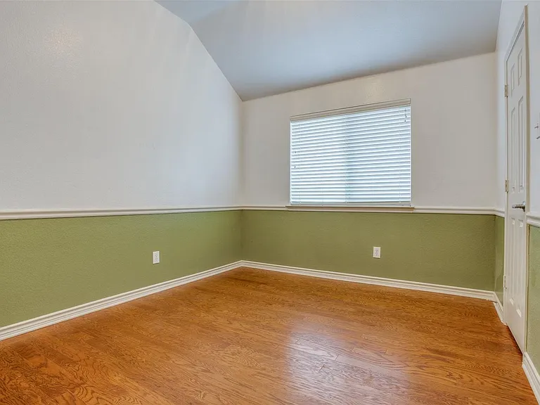 1627 Summerfield Dr — Photo 19