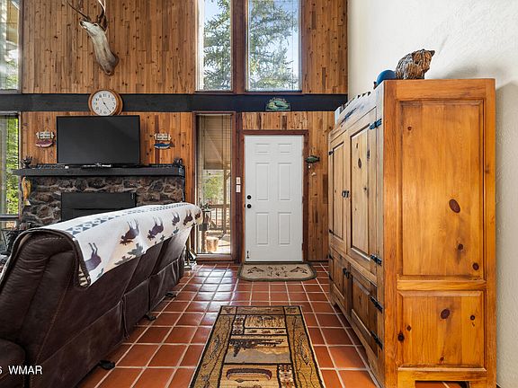 5th image of 6432 Pinecone Ln