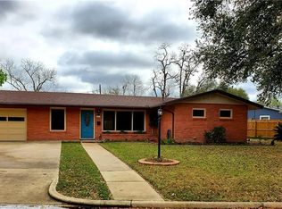 2804 Bluebonnet St, Victoria, TX 77901