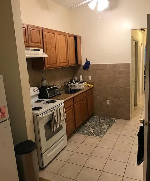 323 Bloomfield St #2A — Photo 3