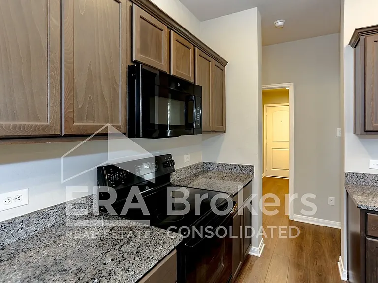 2072 Dade Loop #PRIMARY — Photo 7
